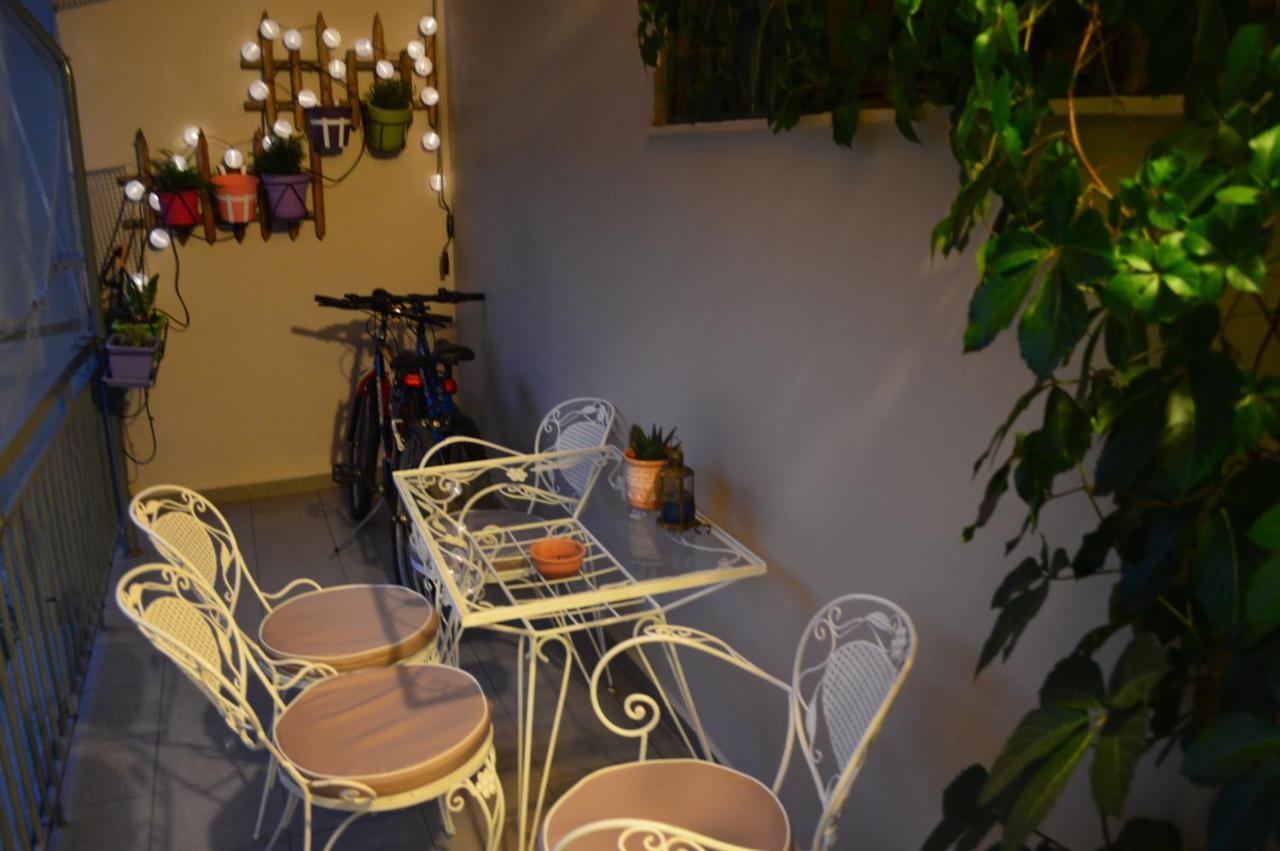 Central Kalamata Cozy Apartment Esterno foto