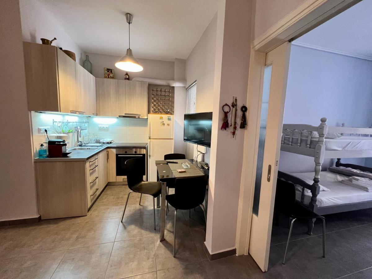 Central Kalamata Cozy Apartment Esterno foto
