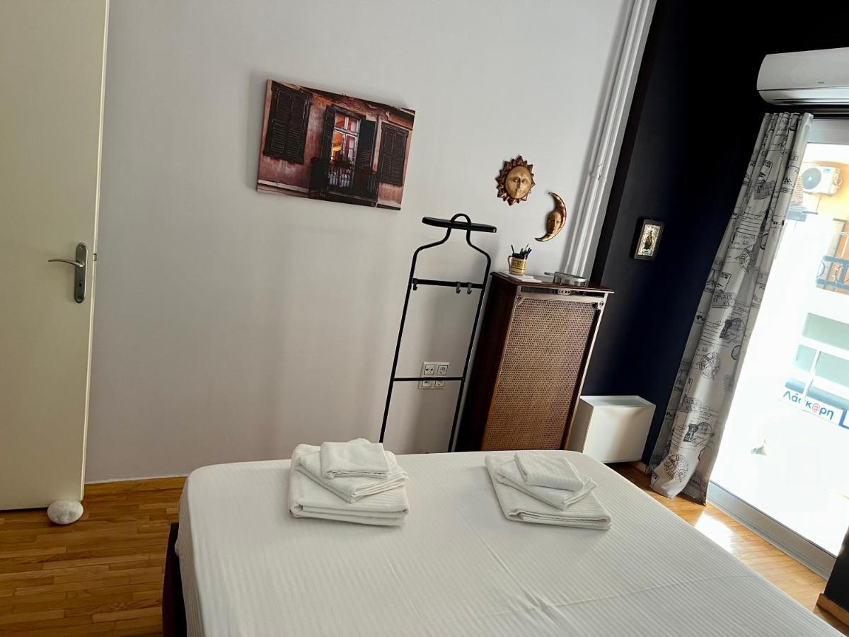 Central Kalamata Cozy Apartment Esterno foto