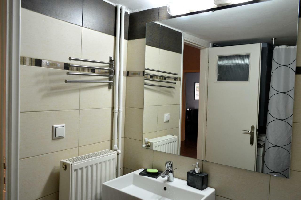 Central Kalamata Cozy Apartment Esterno foto