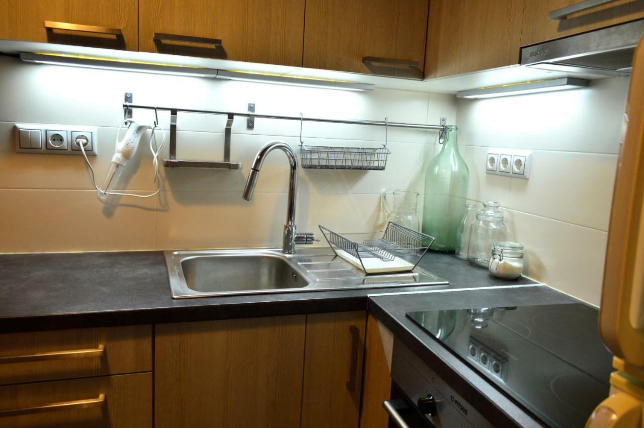 Central Kalamata Cozy Apartment Esterno foto